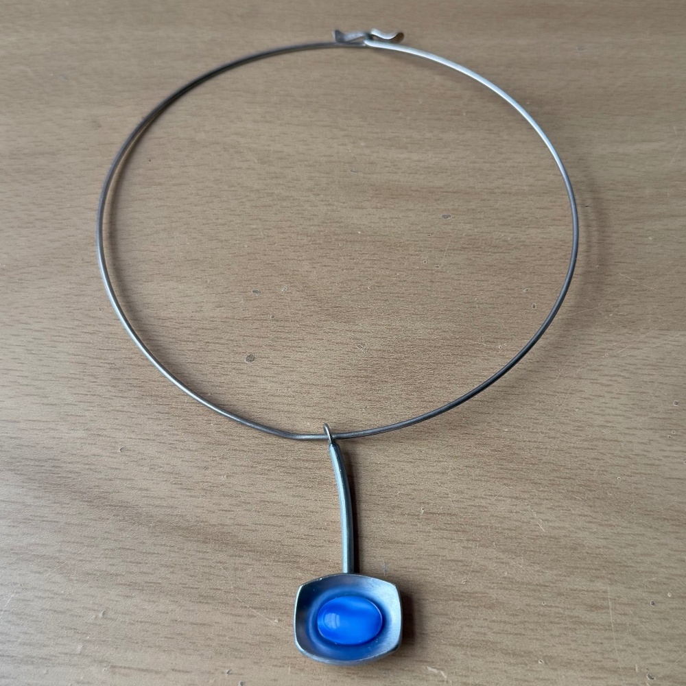 VINTAGE JORGEN JENSEN DENMARK PEWTER BLUE CATS EYE PENDANT WIRE NECKLACE UNIQUE